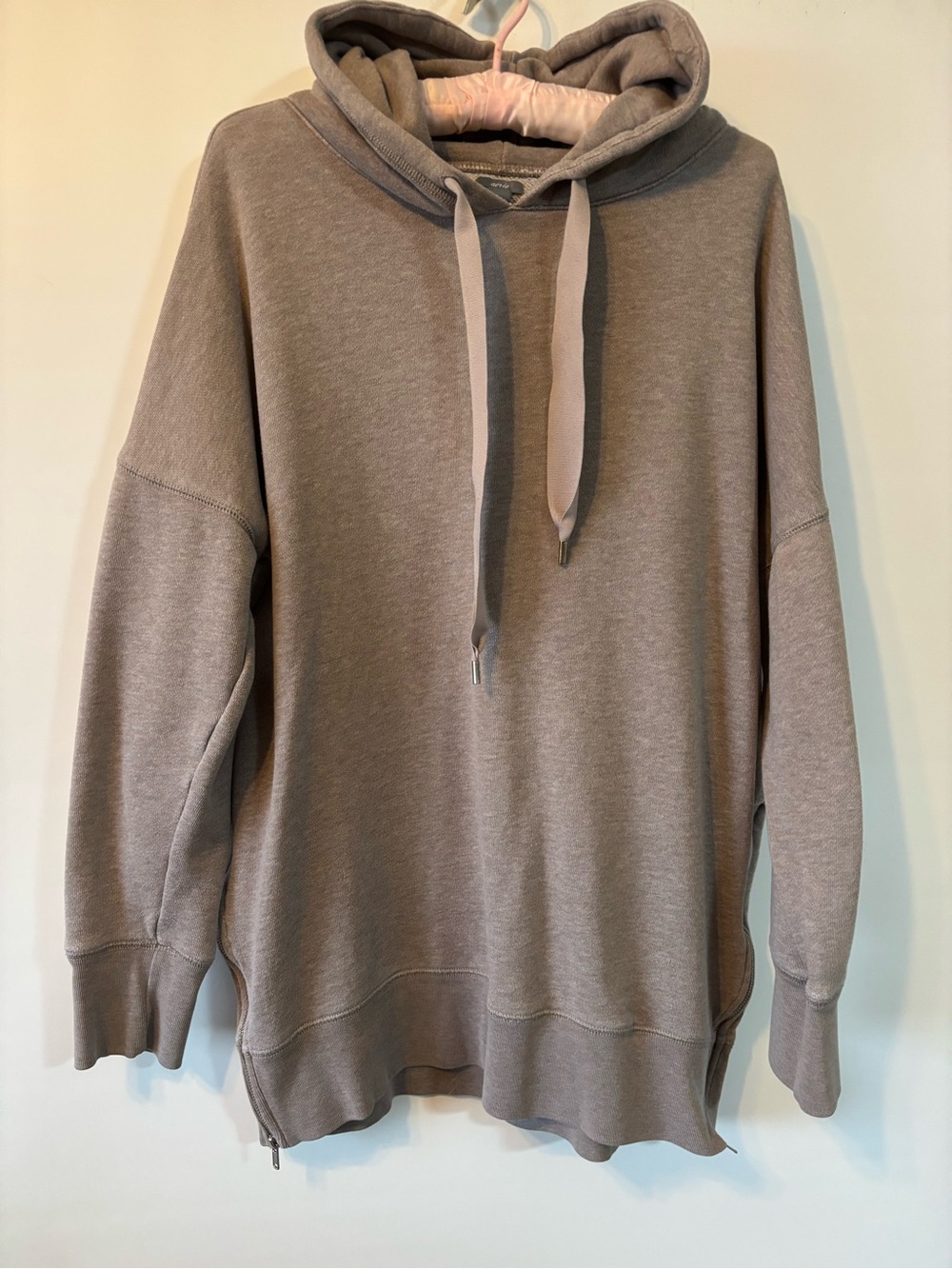 aerie women’s Oversized Hoodie in Taupe with side zips